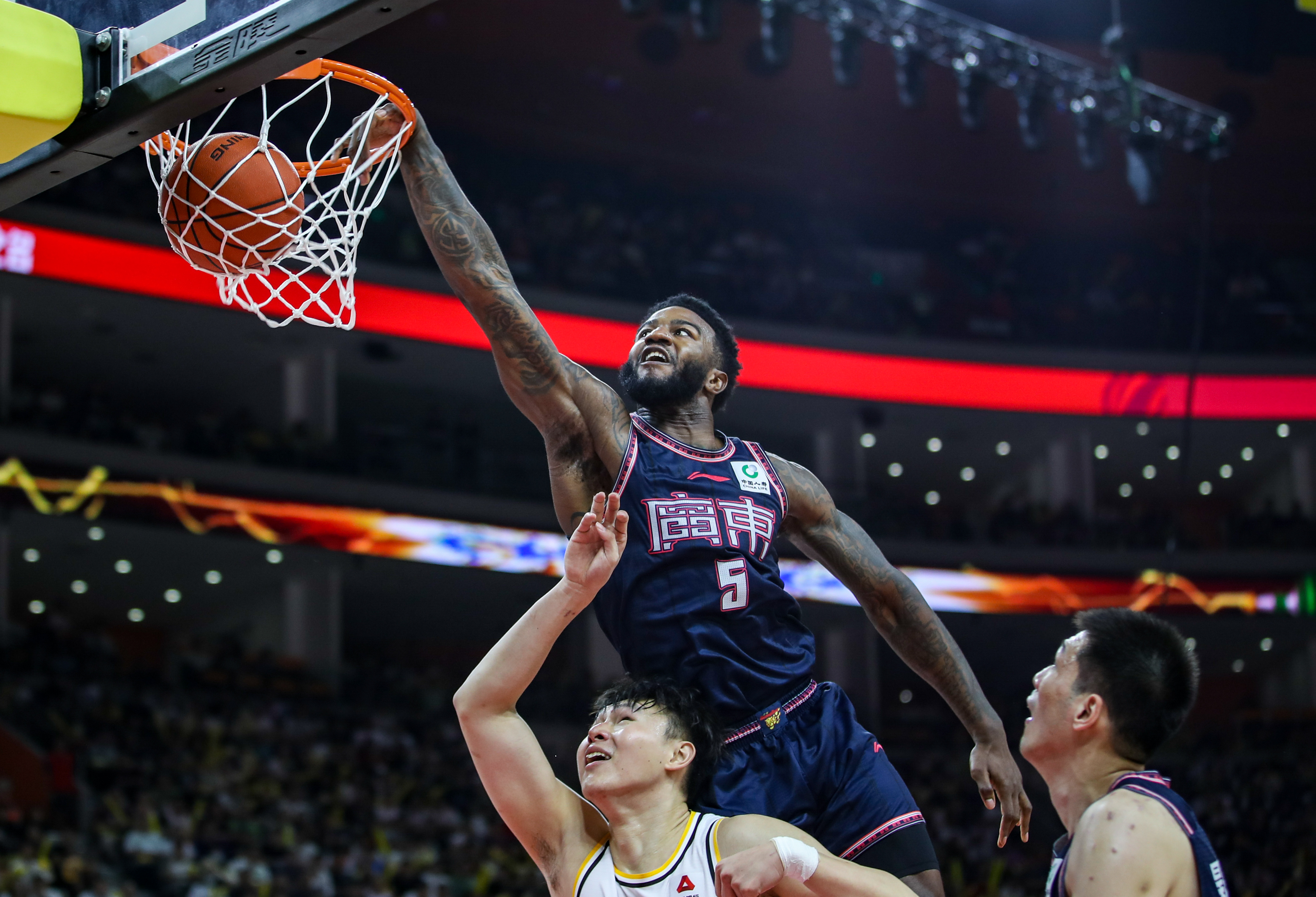 风云突变！辽宁本钢赛前完成体检；CBA季后赛版图或变；更衣室稳定；细节决定成败 