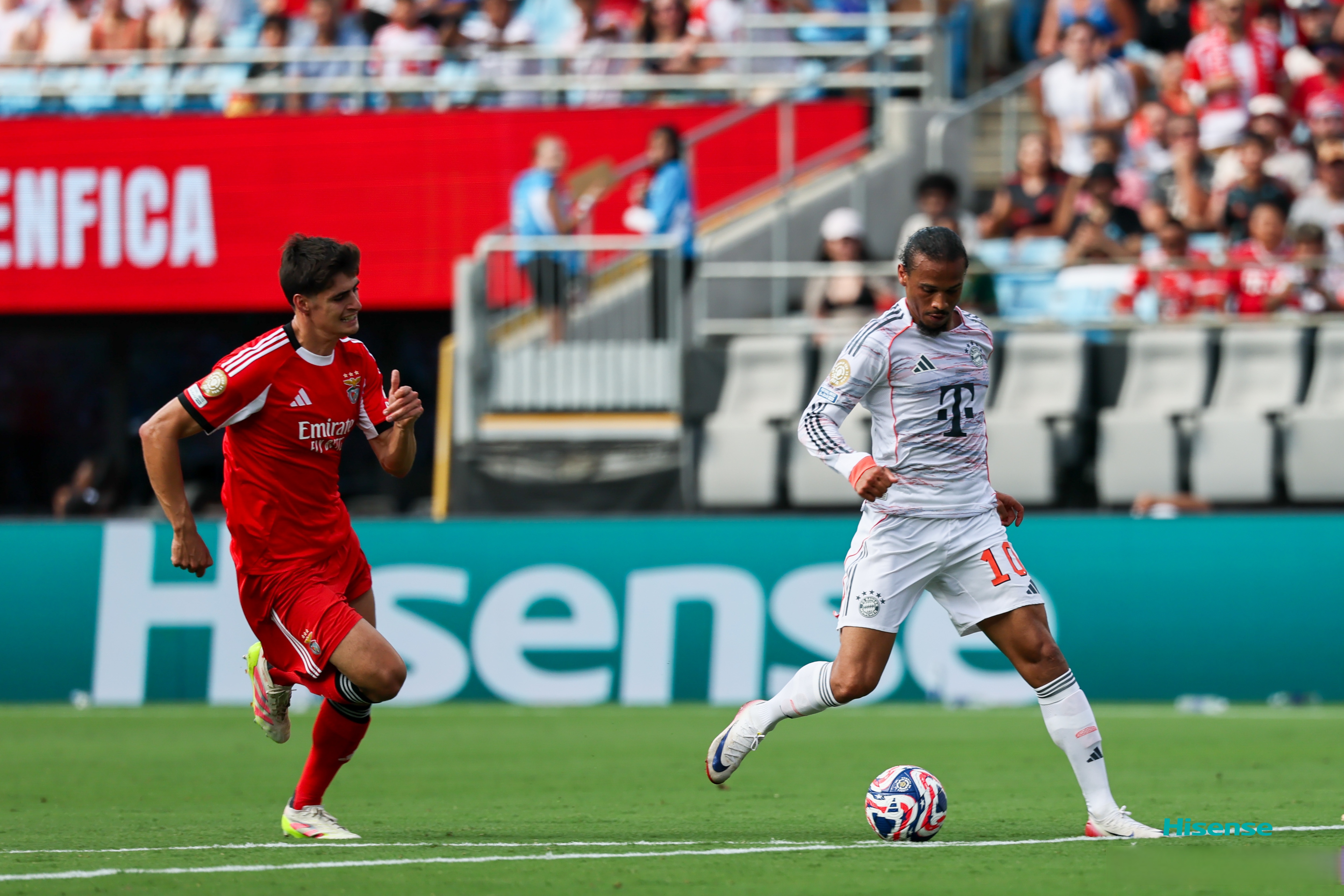 米兰官网 -里程碑夜拉齐奥官宣签约，欧冠今晚刷纪录，球迷炸锅，更衣室氛围转暖(1999年国米拉齐奥)