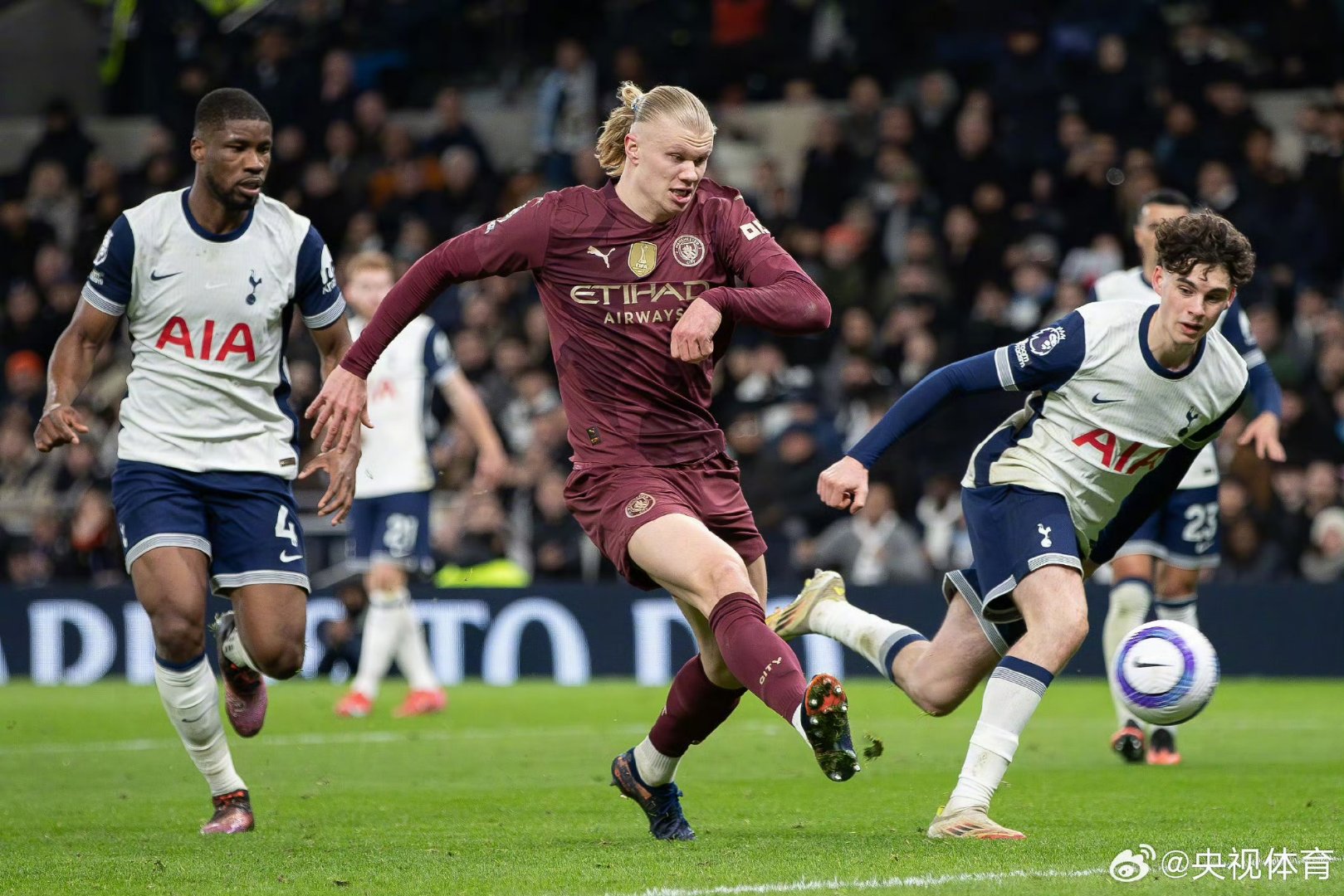 米兰娱乐网站 -冲刺阶段曼城备战法甲，门线救险细节曝光，悬念犹存，心理建设被强调 