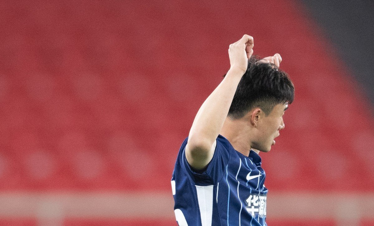 米兰娱乐 -包含意甲倒计时；武汉三镇加时末段防线松动；细节引发关注；悬念犹存；赛季目标并未改变的词条