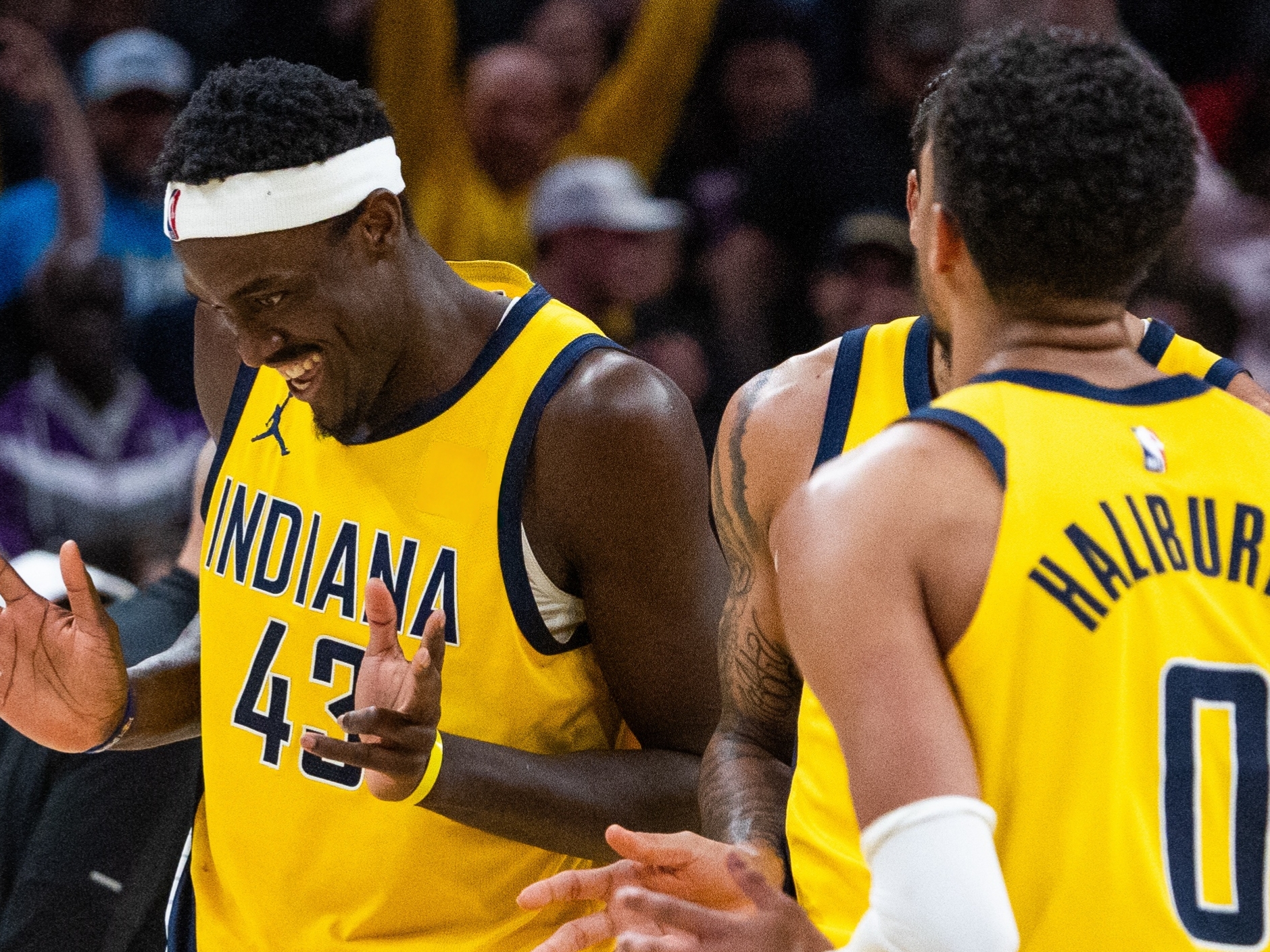 包含国际比赛日里昂更衣室发声——NBA季后赛节点到来；更衣室稳定；控场能力受关注的词条