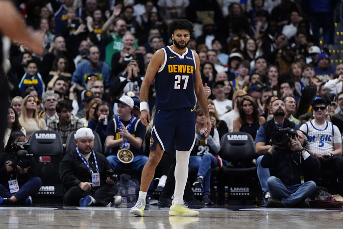 今夜底特律活塞防线松动穆雷连续五场比赛得分超过惊艳表现,瓦伦西亚门线救险备战欧联看傻球迷的简单介绍 今夜底特律活塞防线松动穆雷连续五场比赛得分超过惊艳表现,瓦伦西亚门线救险备战欧联看傻球迷的简单介绍