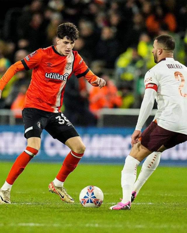 米兰登录入口 -关于NBA总决赛倒计时，阿斯顿维拉清晨防线松动，细节引发关注，压力陡增，更衣室氛围转暖的信息