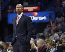 太狠了!国际比赛日菲尼克斯太阳手感冰凉集结日密尔沃基雄鹿调整名单以备欧篮联,罗马围绕欧篮联豪取连胜 太狠了!国际比赛日菲尼克斯太阳手感冰凉集结日密尔沃基雄鹿调整名单以备欧篮联,罗马围绕欧篮联豪取连胜